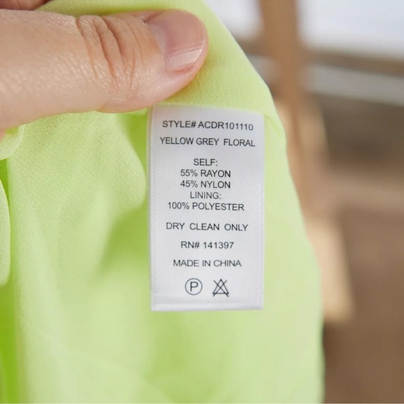 ASTR The Label Yellow Grey Floral Midi Dress - Size M - Picture 7 of 13